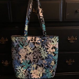 Vera Bradley camofloral tote bag / shoulder tote